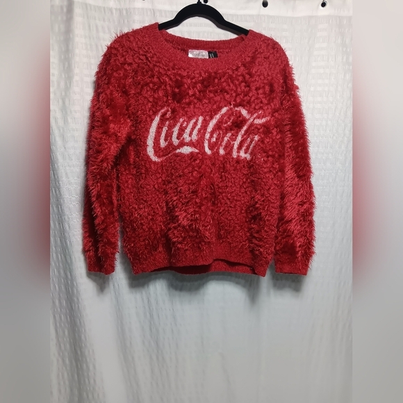 Coca-Cola Round neck pull over sweater. Ladies size M - Picture 1 of 8